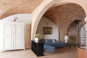 Xtrallusion offers characteristic Bed and Breakfast, B&B, Guest House, Hotel, Albergo and Country Lodge accommodation in Italy. Plus independent self-guided Walking, Adventure, Activity, Skiing and Paragliding Holiday itineraries on the Italian Rivieras, in the Italian Lakes, in the Italian Alps and in some of the most beautiful corners of Italy.